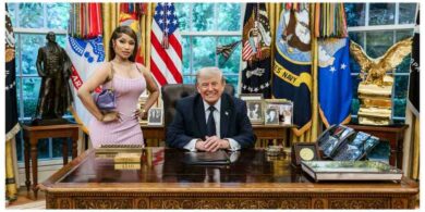 donald-trump-introduces-nicki-minaj-as-so-hot-at-white-house-event