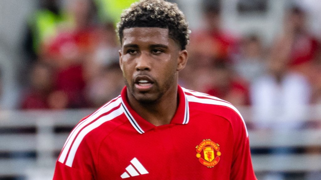 Maguire hails Santos after Man United debut