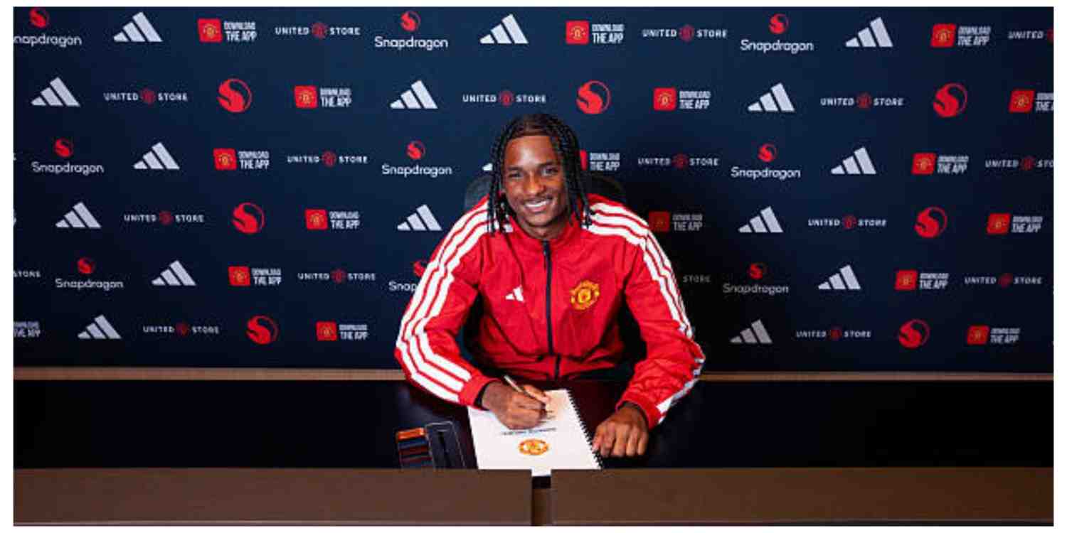 man-utd-confirm-signing-of-tynan-thompson-in-8m-transfer
