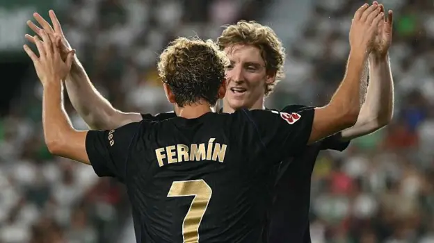 Adeyemi, Gordon make instant Barcelona impact with goal, assists against Elche