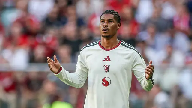Hull City vs Manchester United: Rashford starts from bench as new signings make debuts