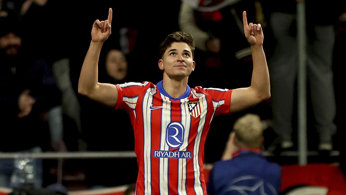 Barcelona step up Alvarez chase as Deco meet agent in Madrid