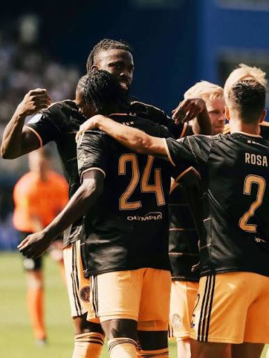 Arokodare earns Ajax coach’s praise after impressive league debut