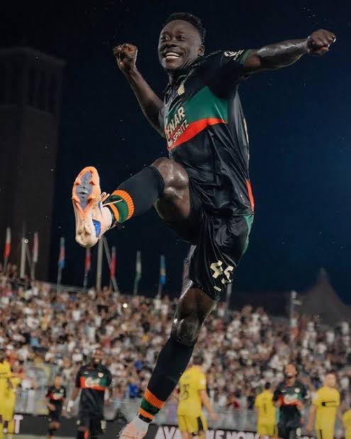 Akor Adams scores twice on debut to secure thrilling comeback win for Venezia