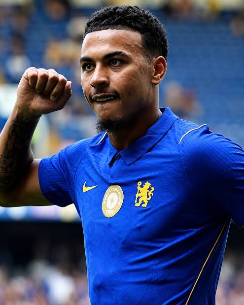 Chelsea lead with £348m as Premier League summer transfer spending races towards another record high