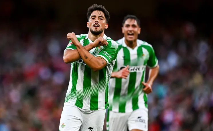 Real Betis 3-1 Arsenal: Gunners fall to Betis as Copley suffers injury