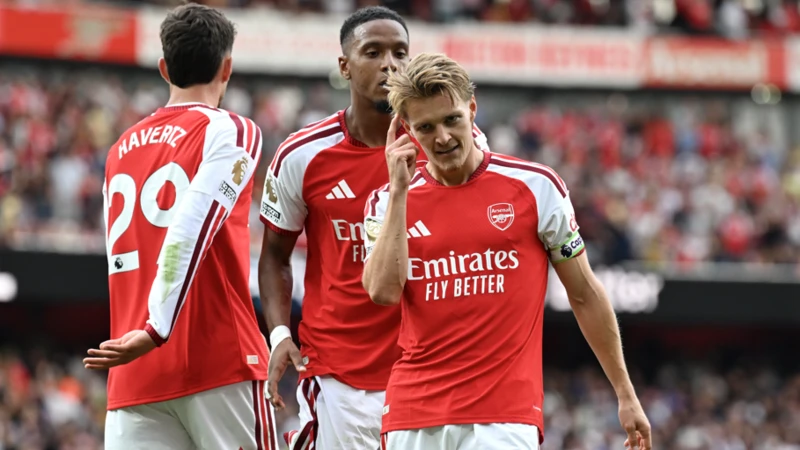 Arsenal 2-1 Chelsea: Odegaard inspires Gunners comeback win over Blues
