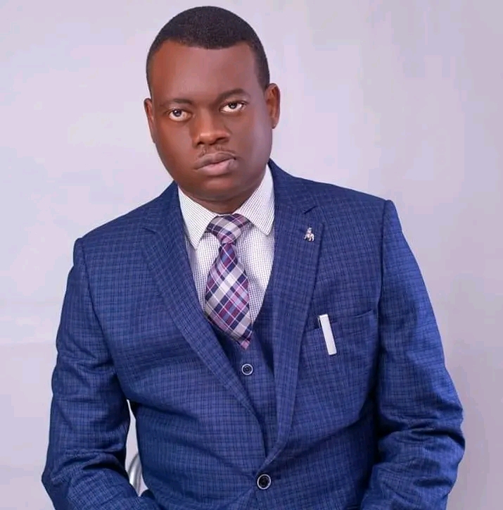 Apostle Arome
