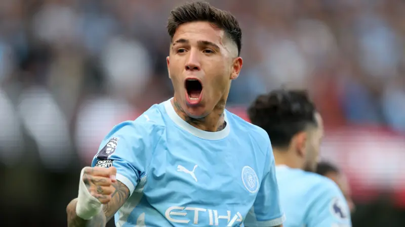 EPL: Fernandez scores in eight-goal thriller as Man City beat Sunderland to go top