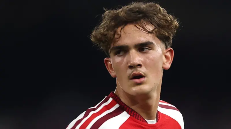 Arsenal ready to consider Dowman loan move as Arteta weighs next step