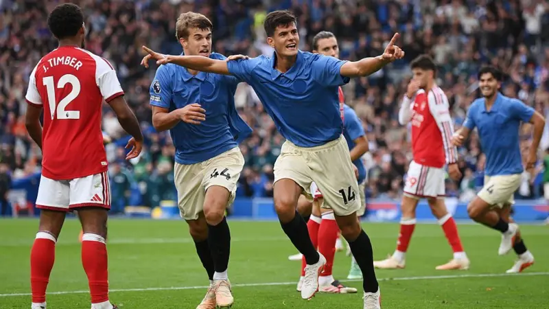 Brighton 3-0 Arsenal: Gunners suffer first season defeat