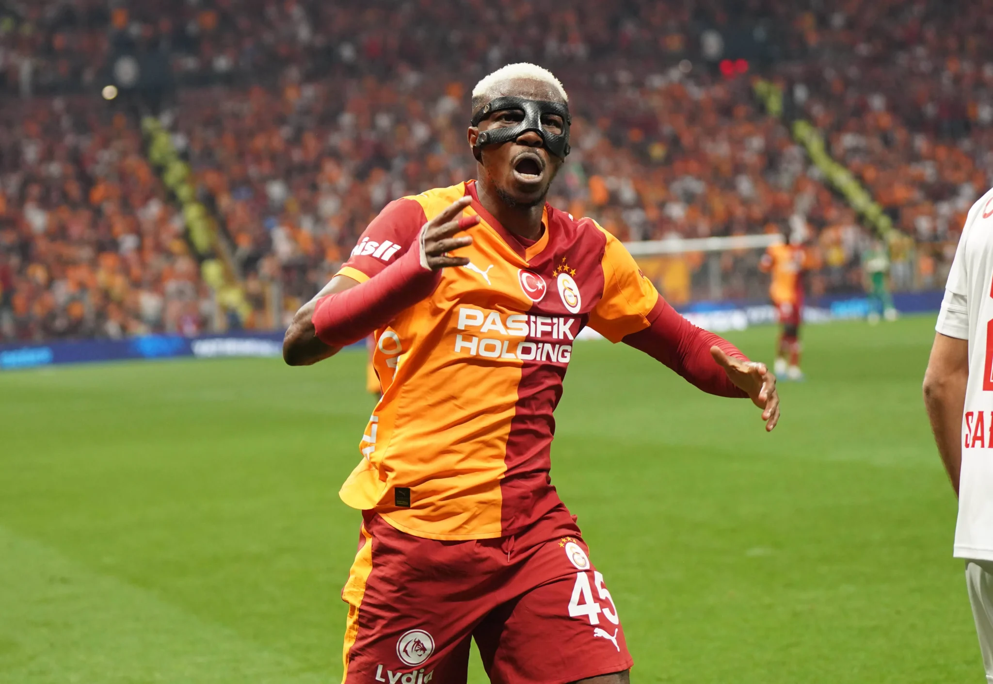 Jorge Jesus puts Osimhen alongside Haaland among world’s strongest strikers