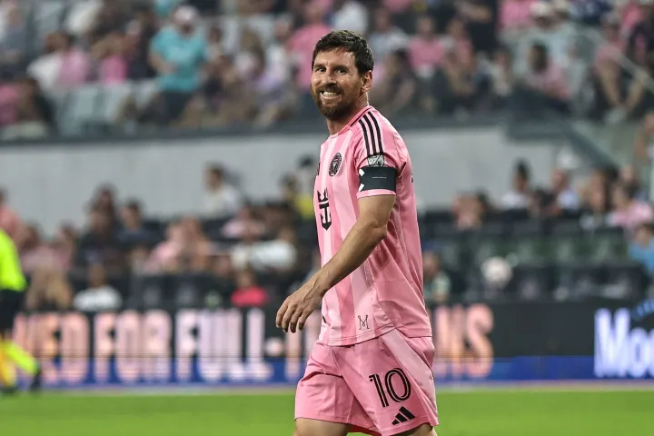 Ronaldo, Messi set to finally share pitch in Tevez farewell
